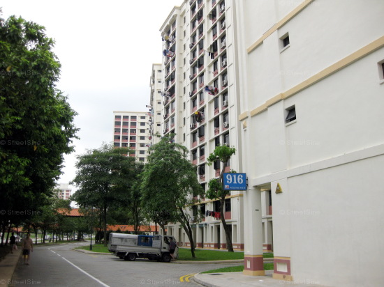 Hougang Avenue 9 thumbnail photo